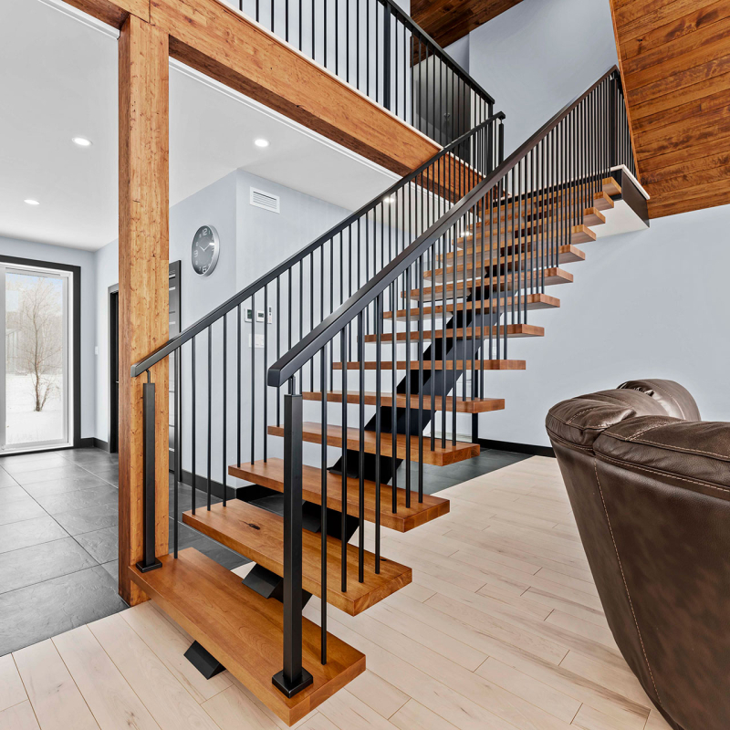 Limon-main-courante-merisier_3